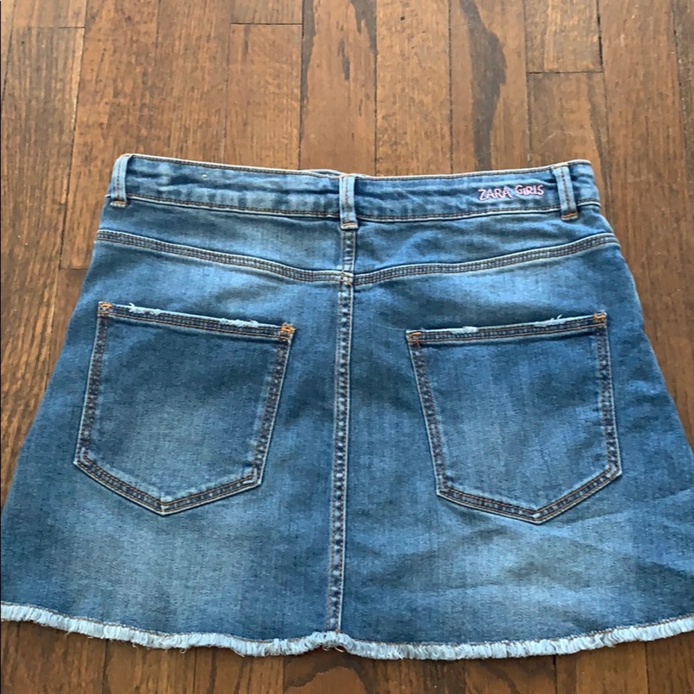 Zara mini denim skirt - Picture 2 of 3